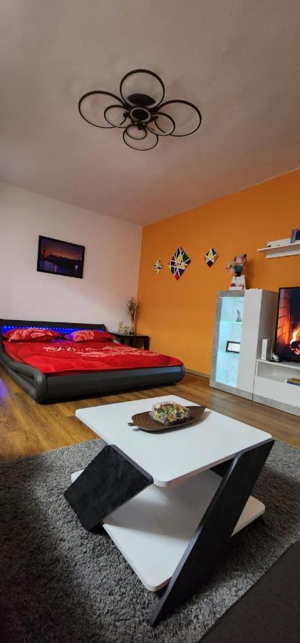 Crisshome1 Bukurešť Exteriér fotografie