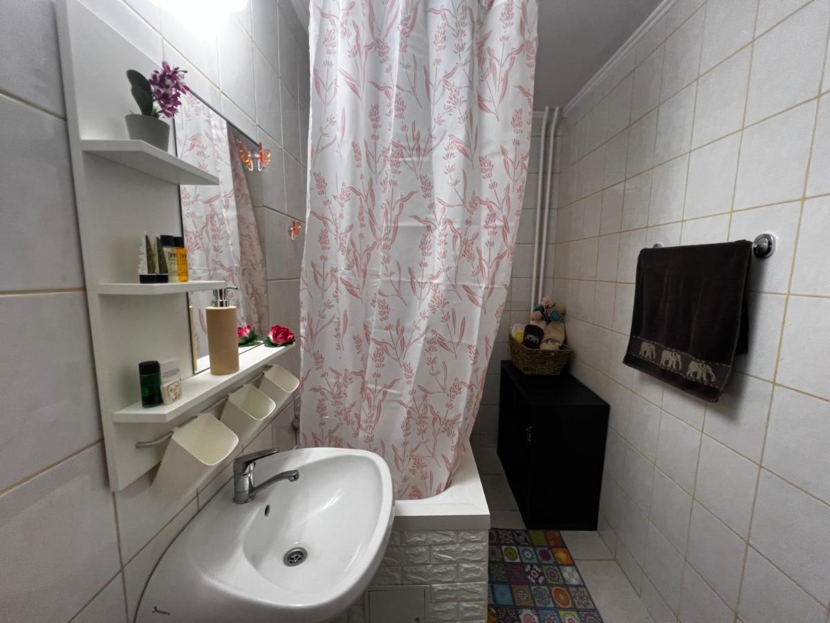 Crisshome1 Bukurešť Exteriér fotografie