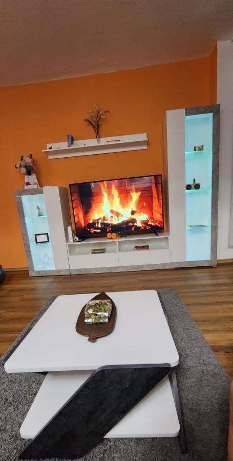 Crisshome1 Bukurešť Exteriér fotografie